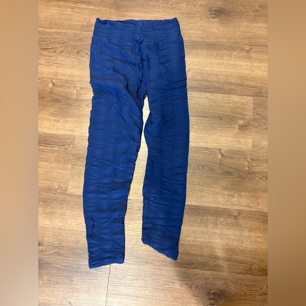 Blue Textured leggings